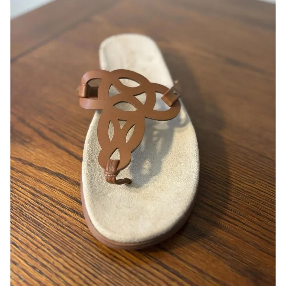 Naturalizer Soul Janice Brown Cognac Thong Sandals Women's Size 10M Flat